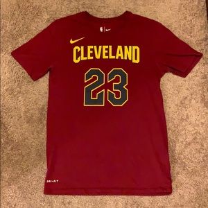 Lebron James Vintage Cleveland Cavs Shirt